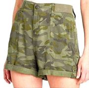 NWT Knox Rose Camo Print Mid-Rise Utility Shorts Size Small