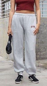 Brandy Melville John Galt Light Gray Rosa Sweatpants