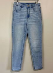 Women’s Light Wash Skinny Denim Jean Size 11