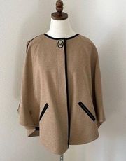 Trina Turk Poncho‎ Women M Tan Beige Capelet Cape Fully Lined Warm EUC