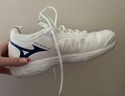 Women's Wave Momentum Volleyball Shoe