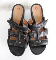 Clarks Tuleah Jane Black Leather Strappy Slide Slip-On Low Heeled Sandals size 7
