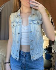 Jean Vest