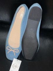 Bnwt size 8 Cato women’s flats. Light denim color