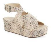 Matisse Runaway Wedge Sandal Size 9