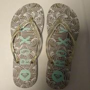 Flip-flops Size 7/8- Like New!