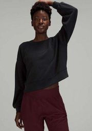 Lululemon NWOT  Perfectly Oversized Cropped Crew *Softstreme - Black - 6