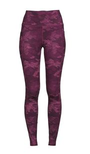 NWT  Core Performance Print Leggings In Purple Oxford Camo Size Medium