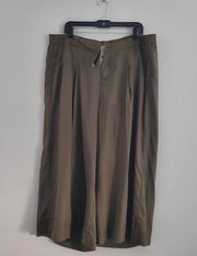 Lane Bryant Women's Green Crop Wide Leg Pleated Pants 18/20