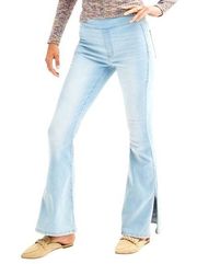 861 NWT SO High rise pull on flare jeans XS Light wash Stretch Soft