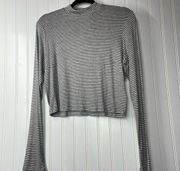 Sadie & Sage Women’s Grey Long Sleeve Mock Neck Striped Cropped Top Size L