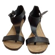 Kenneth Cole Reaction black faux leather sandals size 7.5‎