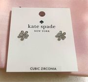 New! Kate Spade Gleaming Gardenia Flower Studs Clear/Silver