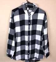 Old Navy  Plus Women’s Buffalo Plaid Flannel Button-Up Long Sleeve Shirt