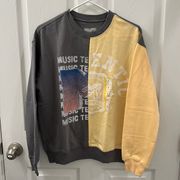 MTV sweatshirt (2021 Viacom International Inc.)