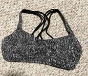 Lululemon  Free To Be Bra Daisy Dust Alpine White Black- Size 8