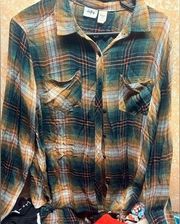 3/$25 ⭐️ Day trip flannel shirt