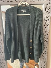 Sweater / Cardigan