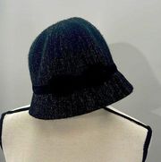 Wool blend bucket hat with velvet band