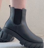 NEW Black Chunky Chelsea Platform Lugged Sole Boots