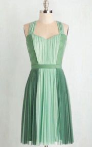 NEW ModCloth Fervour Green Pleated Sheer Overlay Crisscross Straps  Dress S