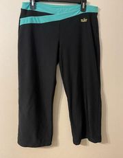 Nike Womens  Black Teal Script Logo Joggers Capris Size Large