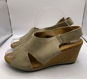 Clarks Helio Float Sand Nubuk Suede Leather Wedge Sandal Women's Shoe sz 9M