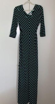 Motherhood Maternity  maxi dress black Large L  stripes tie WORN ONCE V NECK