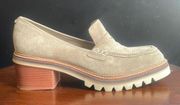 SA42J Selma Suede Leather Beige Stacked Block 1.75” Heel Loafers $238 EUC Wmn 9.5