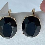 Vintage Trifari ( crown) back facetted clip earrings