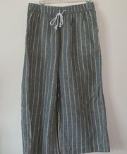 Women’s linen beach lunch lounge pull on Capri pants wide leg striped Small