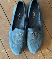 Bionic Romi Embroidered Loafer
