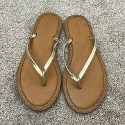 Vineyard Vines Women's Skinny Strap Flip-Flops Gold Leather Size 9