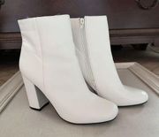 Bamboo Awake white man made leather chunky heel Ankle boot  size 7.5