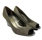 Bandolino Womens size 11 Sparkly Metallic Tufflove Wedge Pump Open Toe Heel