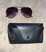 Aviator Sunglasses With Ray-Ban Case