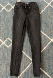 Black Skinny Jeans