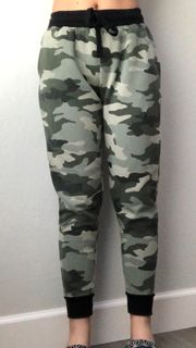 camouflage sweatpants