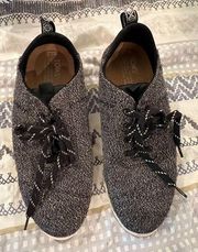 TOMS W6.5 Shoe‎