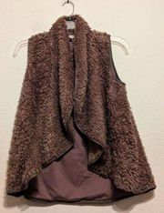 One The Land Vest  Faux fur, shaggy puppy size medium ￼