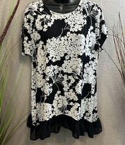 Cato est. 1948 black/white floral printer top size medium.