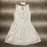 Potter’s Pot Embroidered Keyhole Back Dress Large