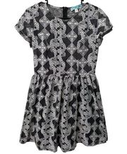 Dina Be Dress Medium Black White Fit and Flare Open Weave Floral Paisley Nylon