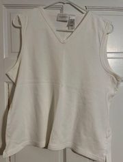 Women’s v-neck tank top