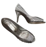 ADRIANNA PAPELL BOUTIQUE GRAND SILVER METALLIC SPARKLE HEEL OPEN TOE SATIN PUMPS