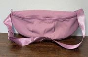 NWOT Apana Women's Adjustable Hip Belt Bag Polyester Pink Size 12x5"