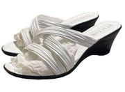Italian Shoemaker Womens Scuff Marks Wedge Cruise Sandal White Size 9.5