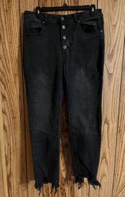 Black Risen Cropped Jeans