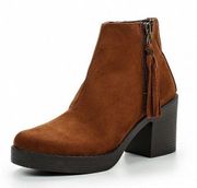 Topshop Block Tan Suede Ankle Boots Size 9