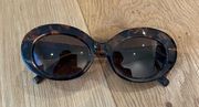 Revolve - My My My Kerry Sunglasses in Brown